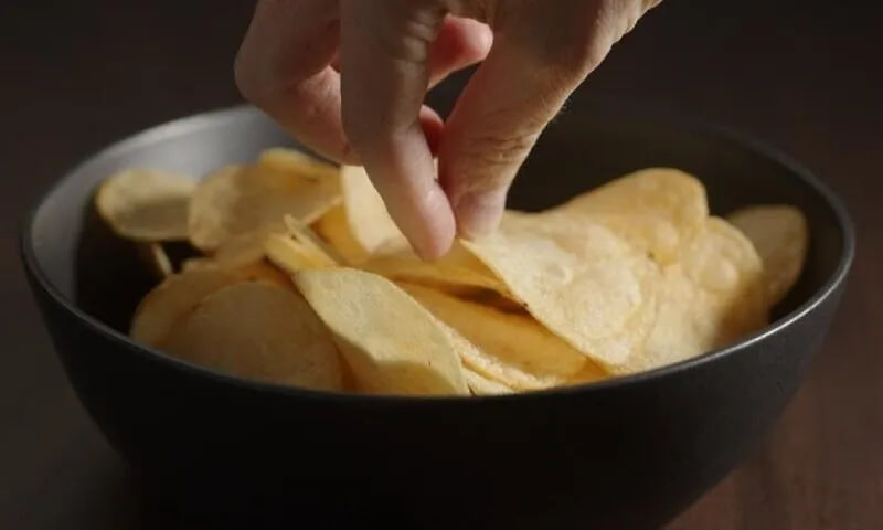 สูตรอาหารสร้างสรรค์: เคล็ดลับความกรอบและชั้นเชิงของ "แพนเค้กหอมหัวใหญ่ชีส