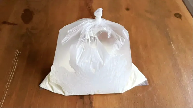 วิธีตีวิปปิ้งครีมแบบง่ายๆ ไม่ต้องใช้เครื่องตี! แค่มีถุงซิปล็อกก็ทำได้แล้ว